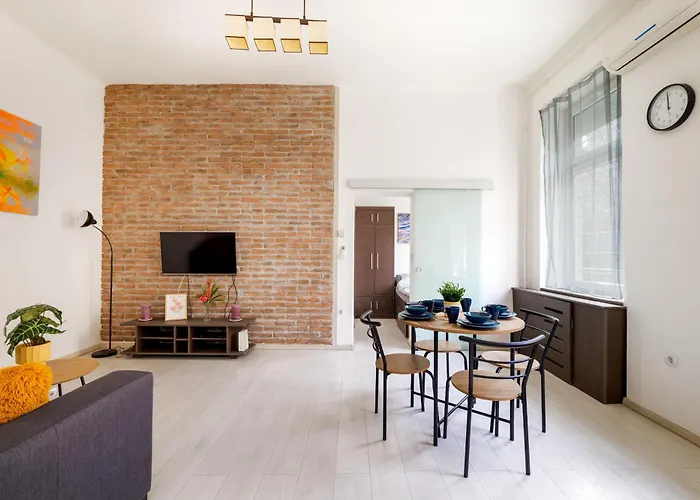 Gozsdu-1 Bedroom